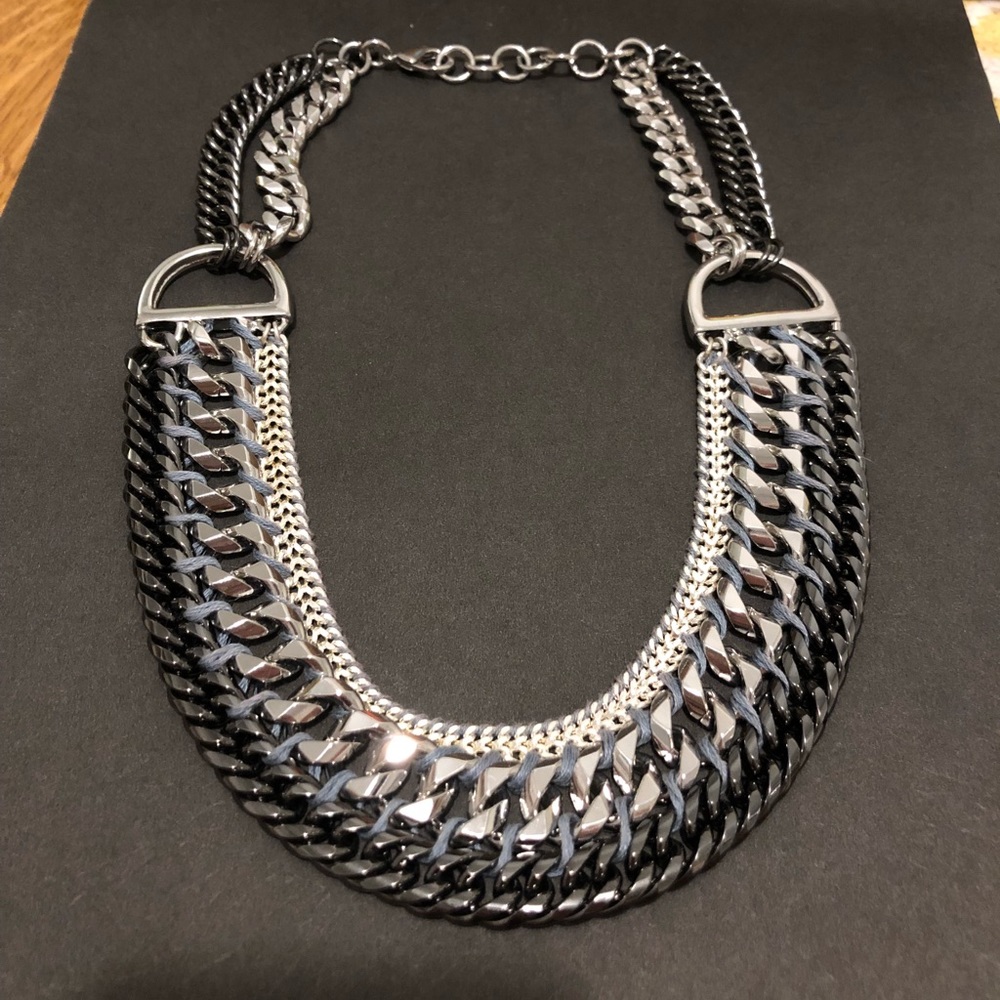 Stella and Dot Femme Fatal Necklace